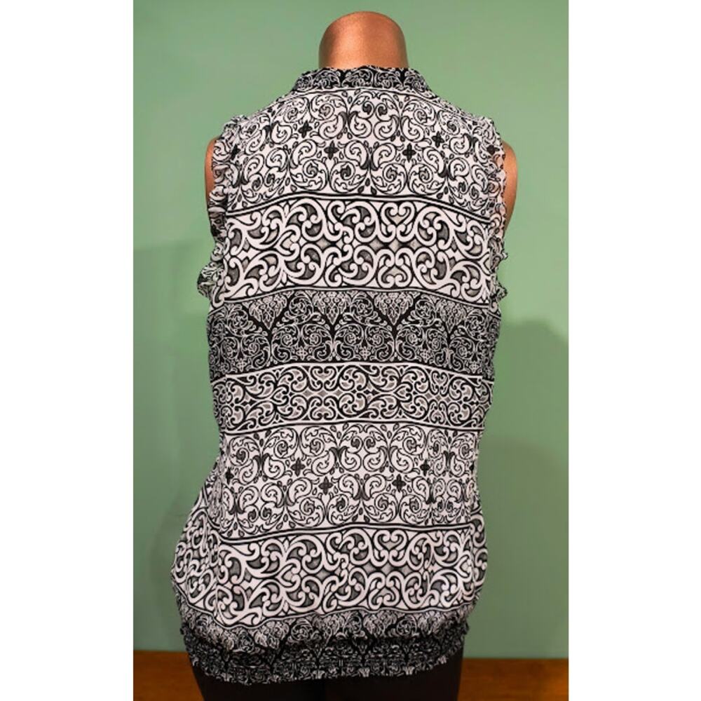 White House Black Market Blk & Wht Sleeveless Ruffled Top with Button Neck, Sz S - Picture 3 of 5